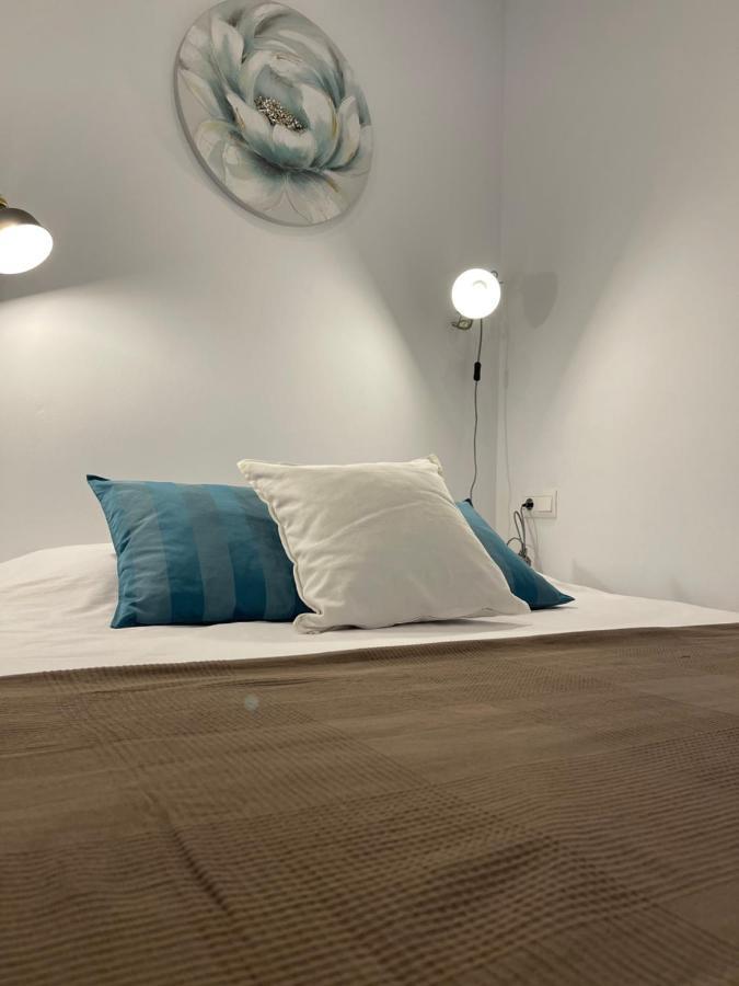 New Townhouse In The Heart Of Nerja With Jacuzzi Villa ภายนอก รูปภาพ