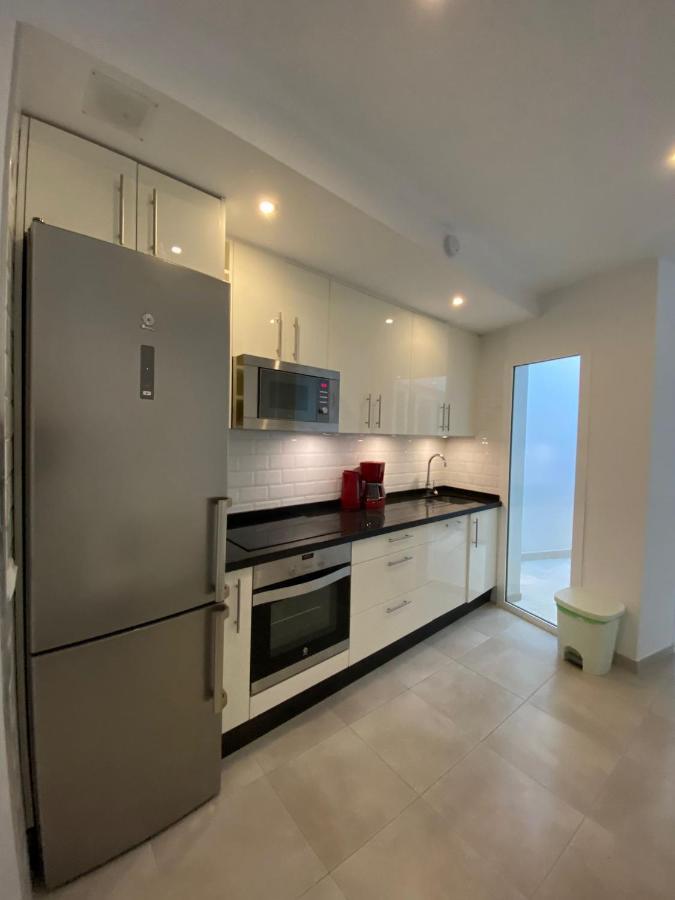 New Townhouse In The Heart Of Nerja With Jacuzzi Villa ภายนอก รูปภาพ