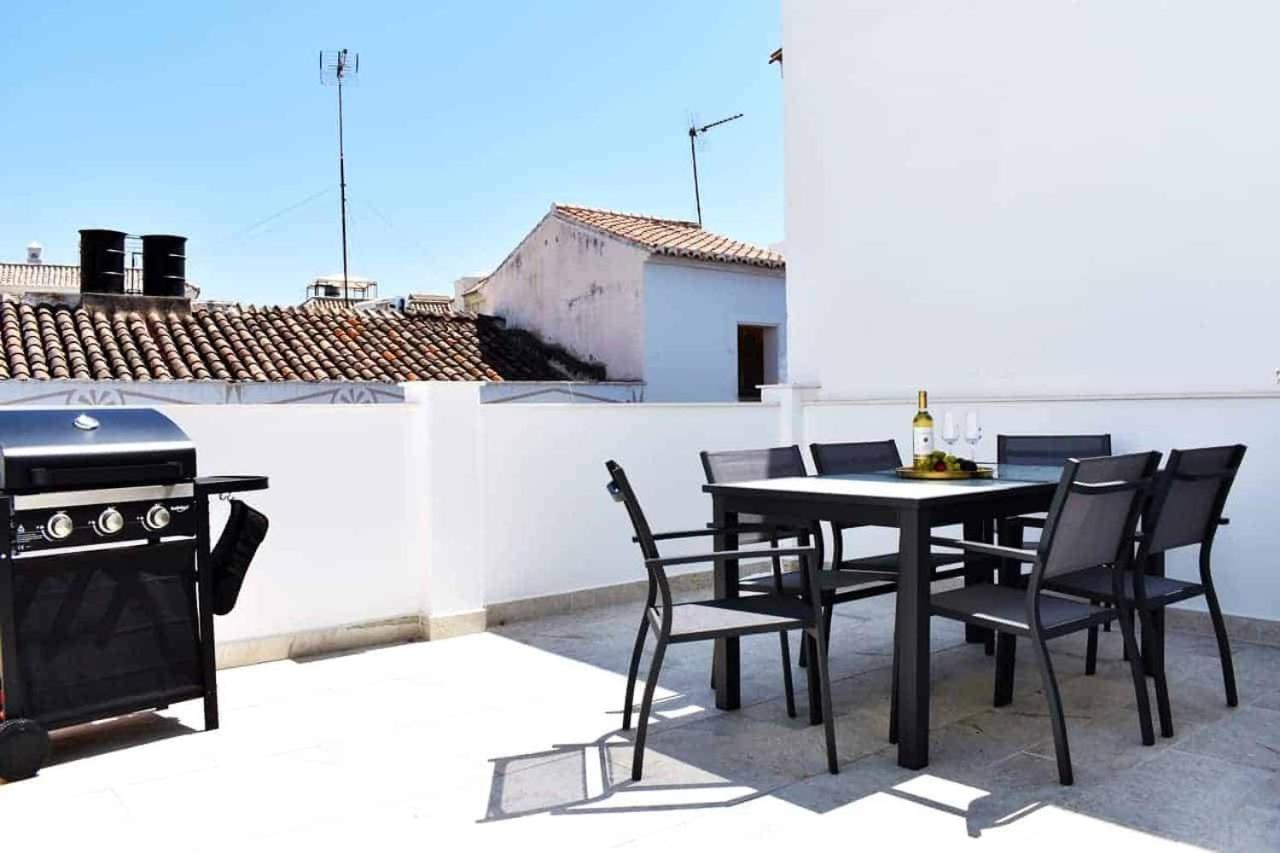 New Townhouse In The Heart Of Nerja With Jacuzzi Villa ภายนอก รูปภาพ
