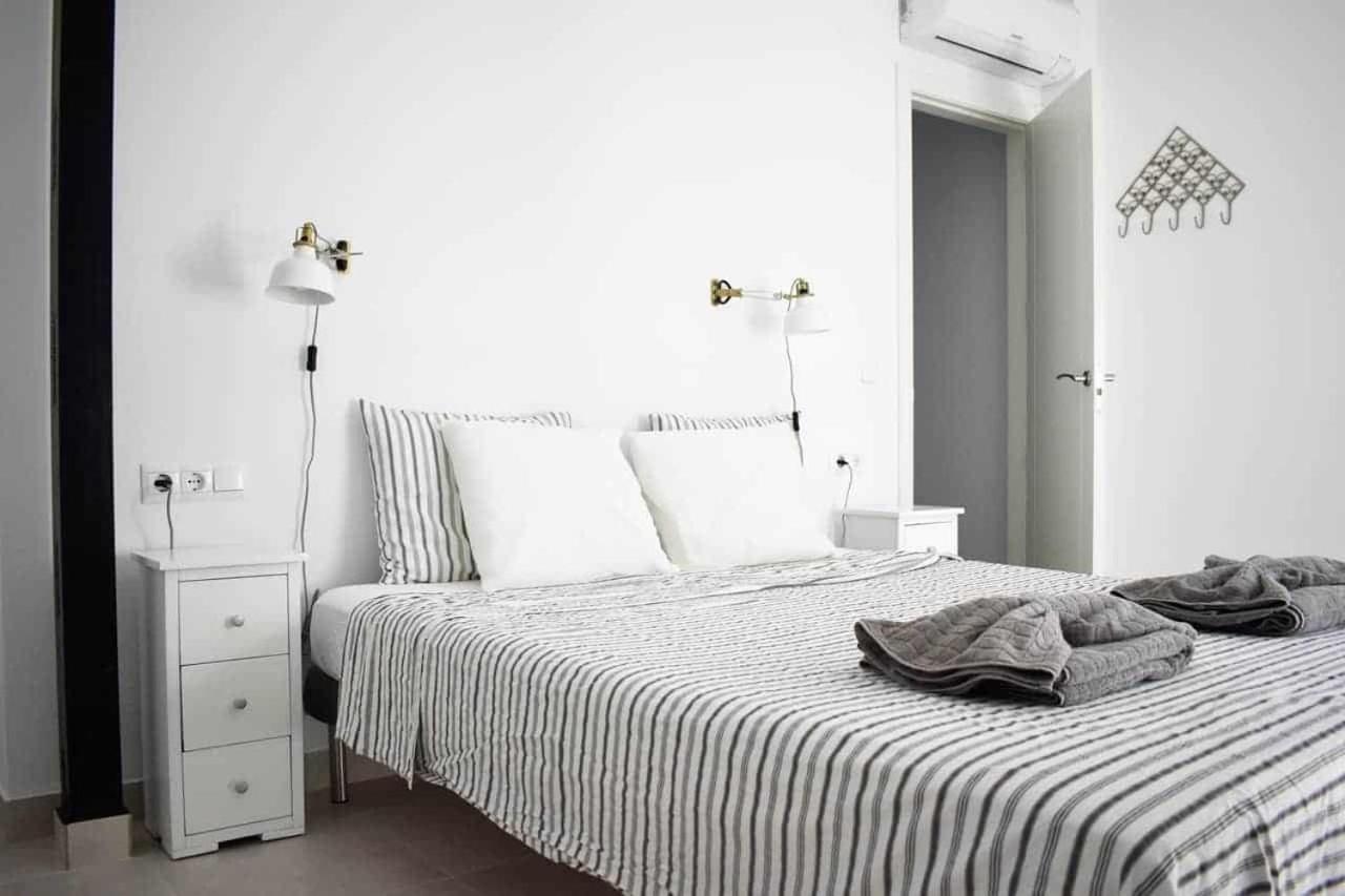 New Townhouse In The Heart Of Nerja With Jacuzzi Villa ภายนอก รูปภาพ